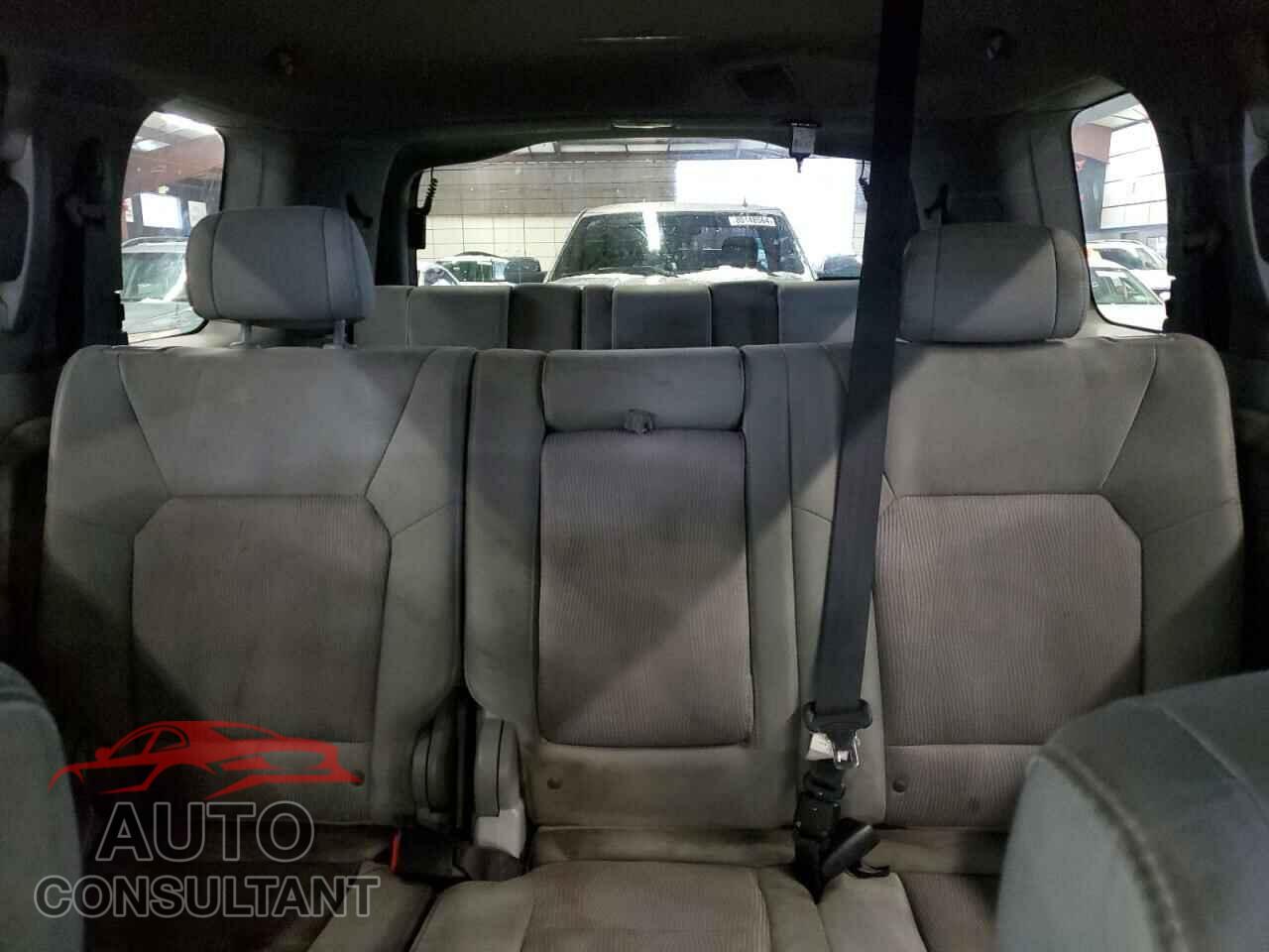 HONDA PILOT 2011 - 5FNYF4H43BB065574