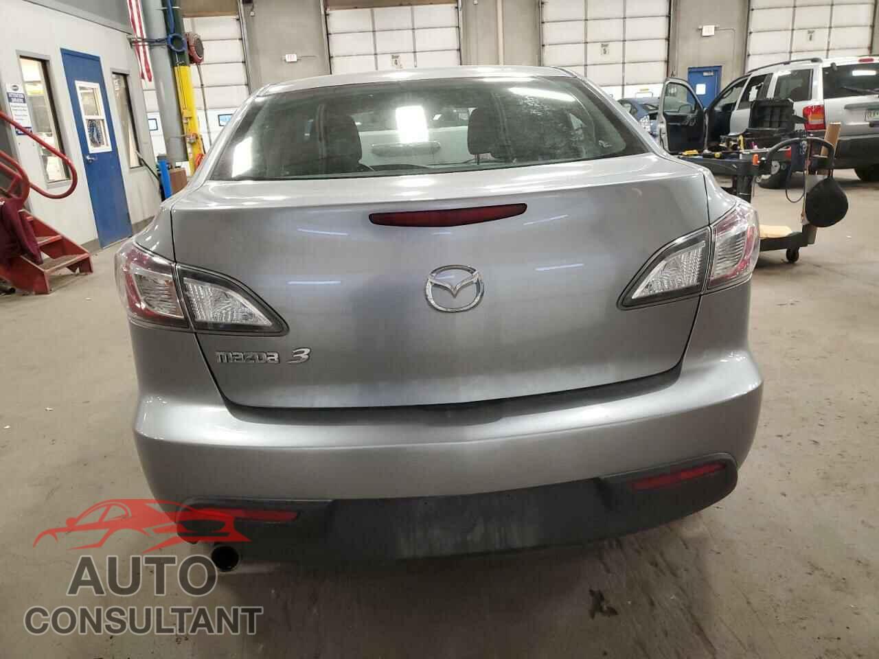 MAZDA 3 2011 - JM1BL1VF9B1497405