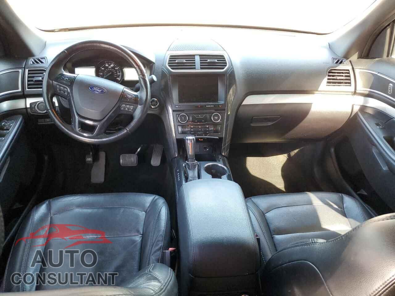 FORD EXPLORER 2017 - 1FM5K8D85HGA28308