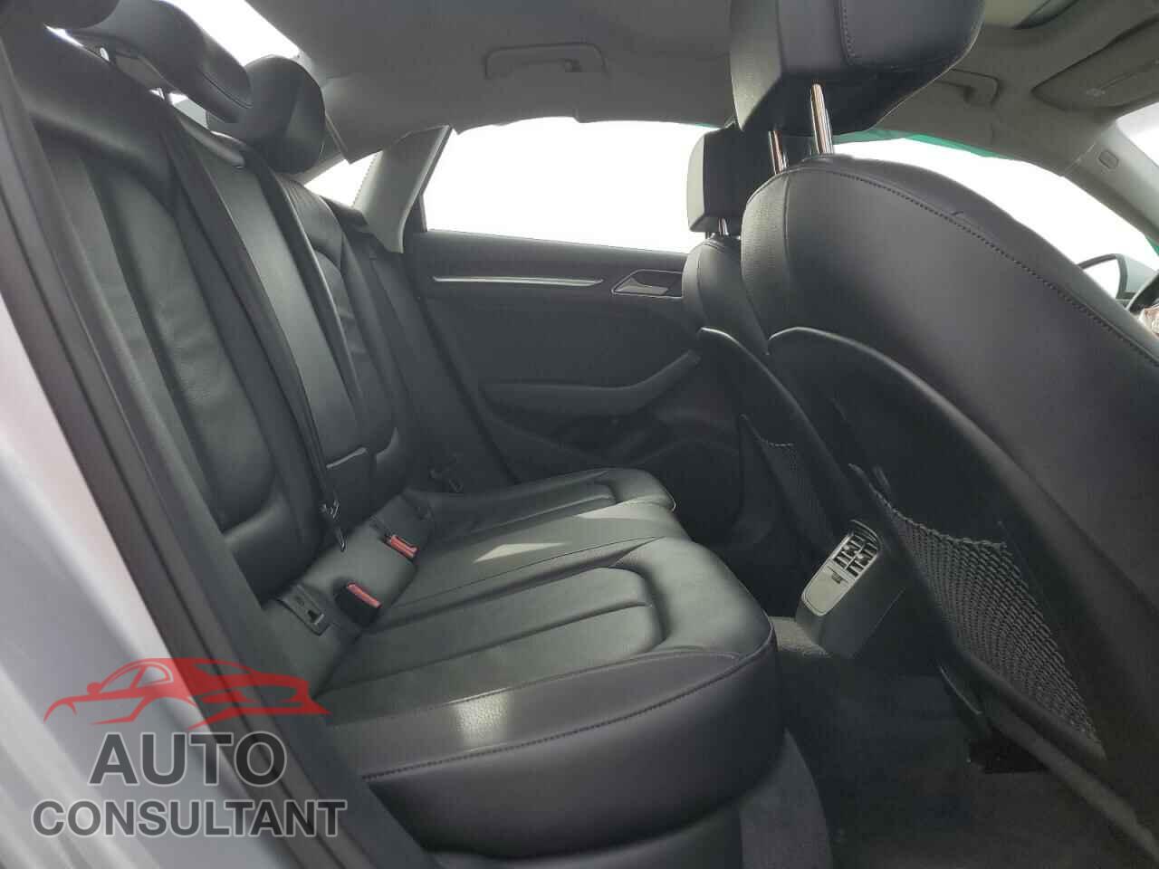 AUDI A3 2015 - WAUEFGFF5F1007924