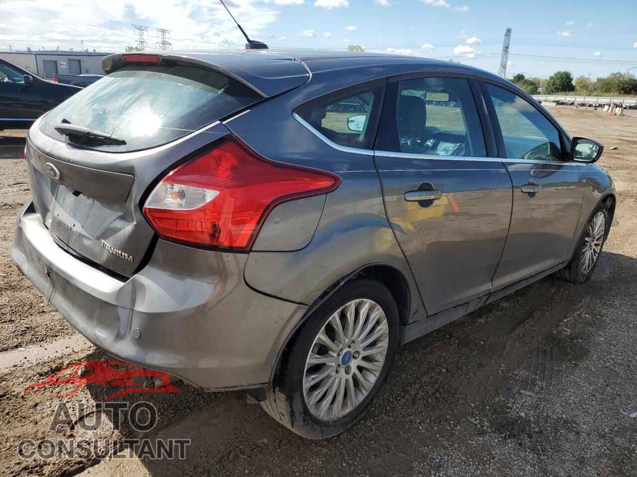 FORD FOCUS 2012 - 1FAHP3N24CL182871