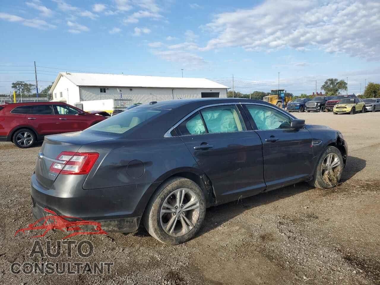 FORD TAURUS 2018 - 1FAHP2D88JG106530