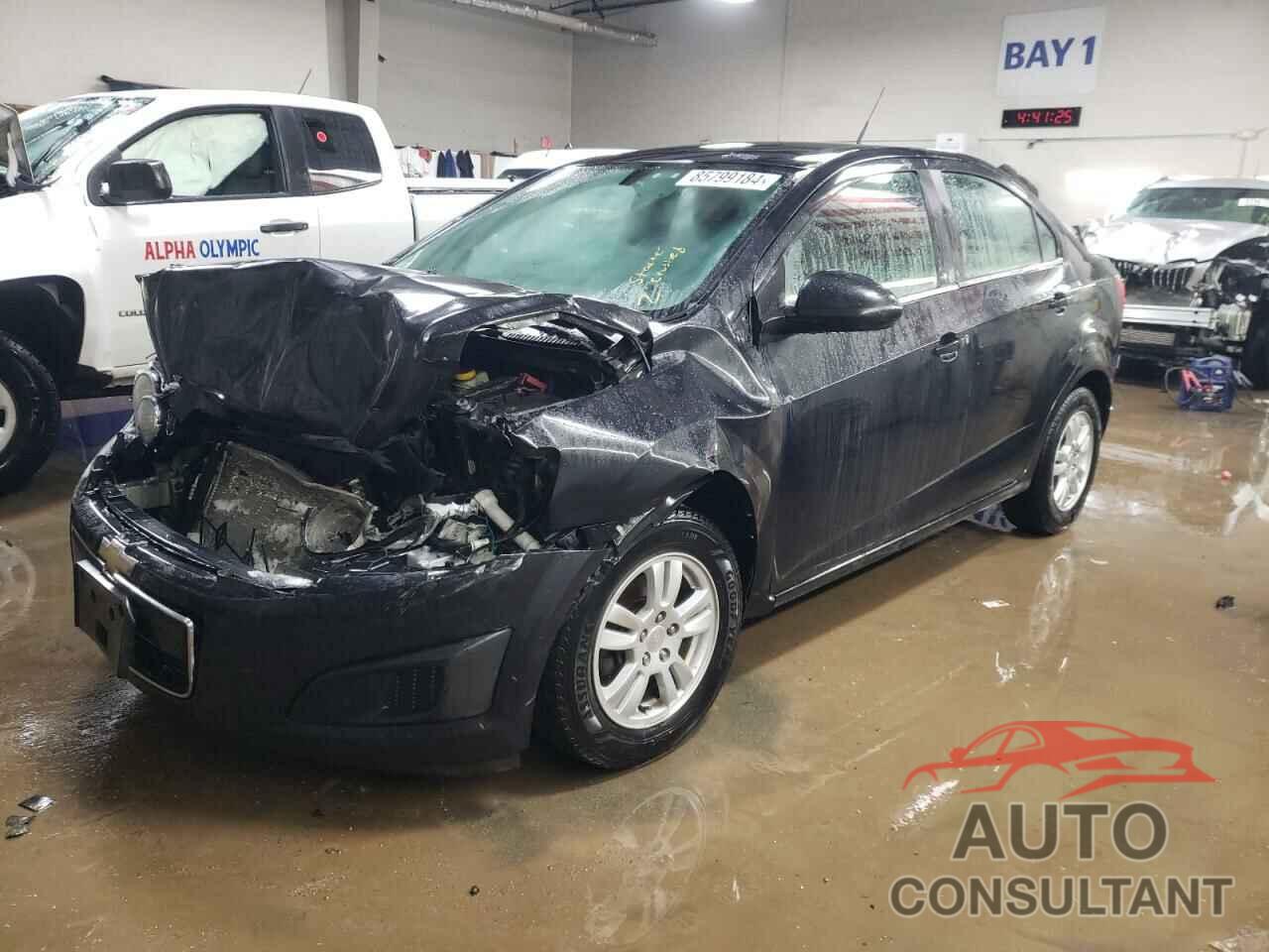 CHEVROLET SONIC 2014 - 1G1JC5SH5E4211375