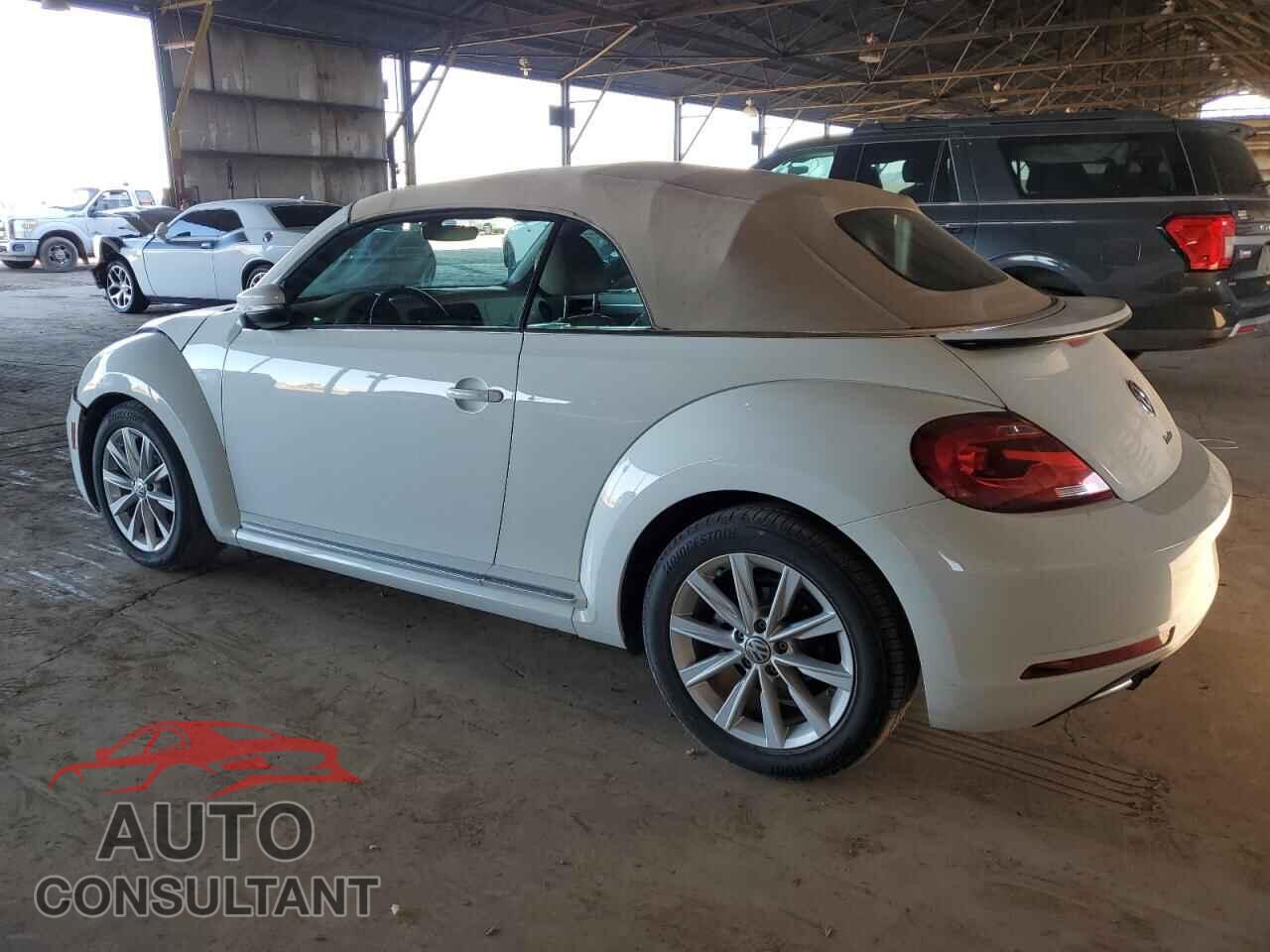 VOLKSWAGEN BEETLE 2017 - 3VW517AT2HM807579