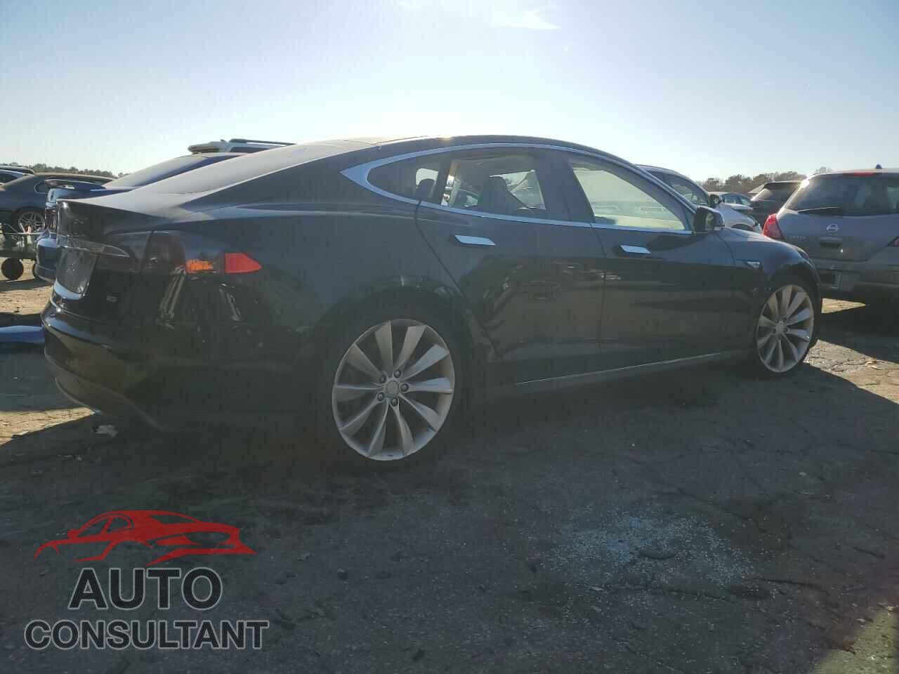 TESLA MODEL S 2013 - 5YJSA1CN5DFP17522