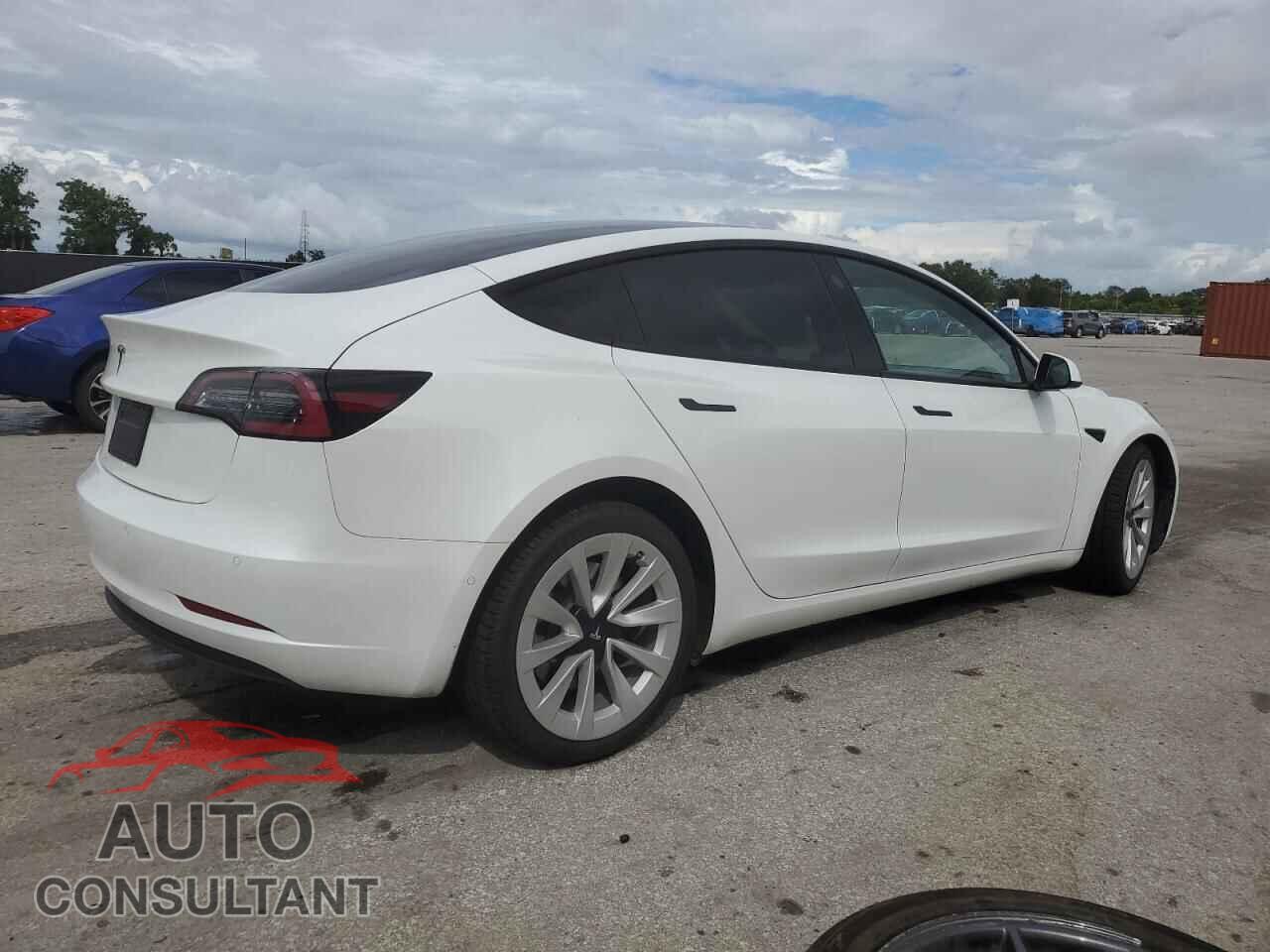 TESLA MODEL 3 2022 - 5YJ3E1EA5NF348293
