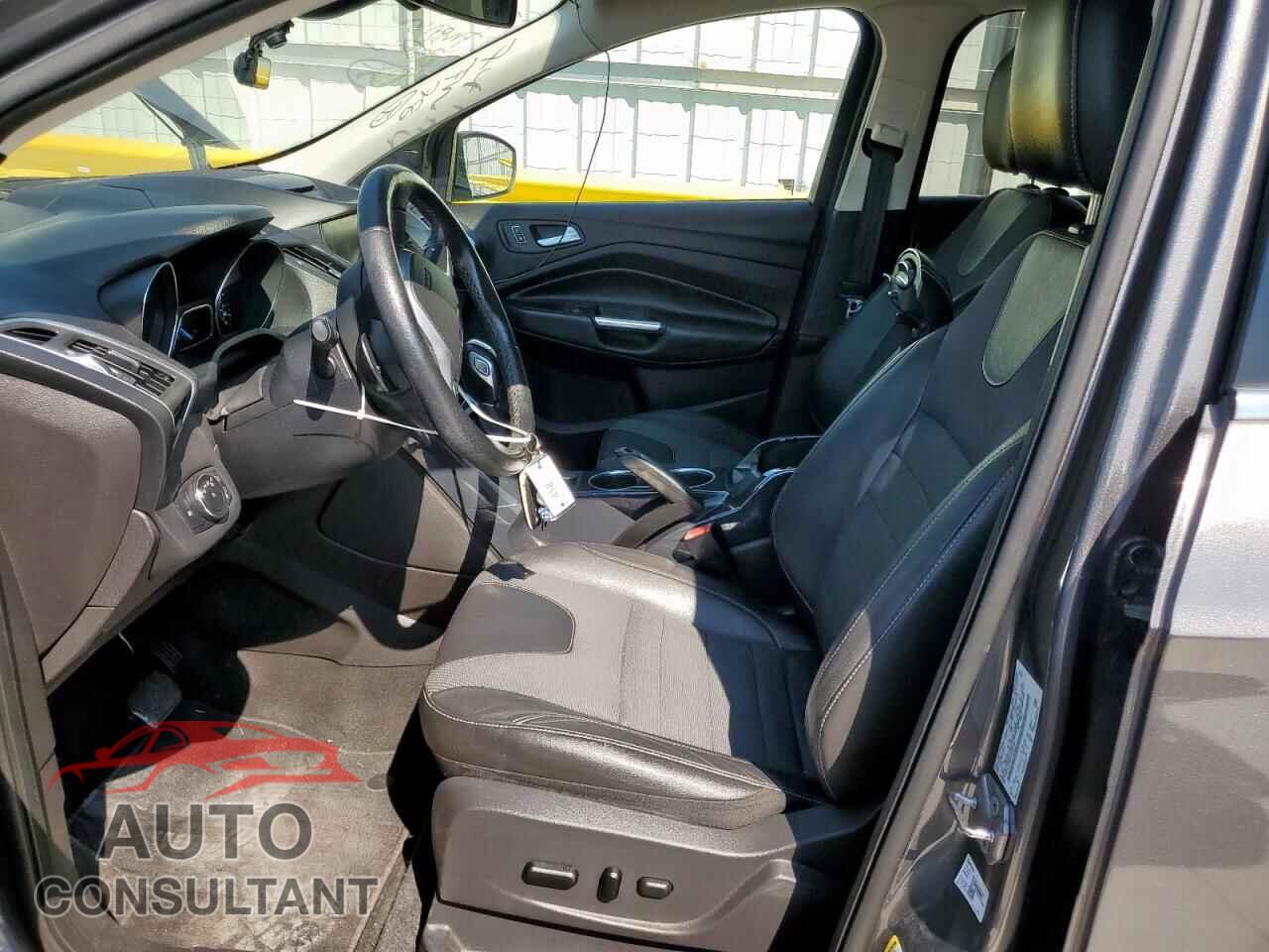 FORD ESCAPE 2013 - 1FMCU0J92DUB93048