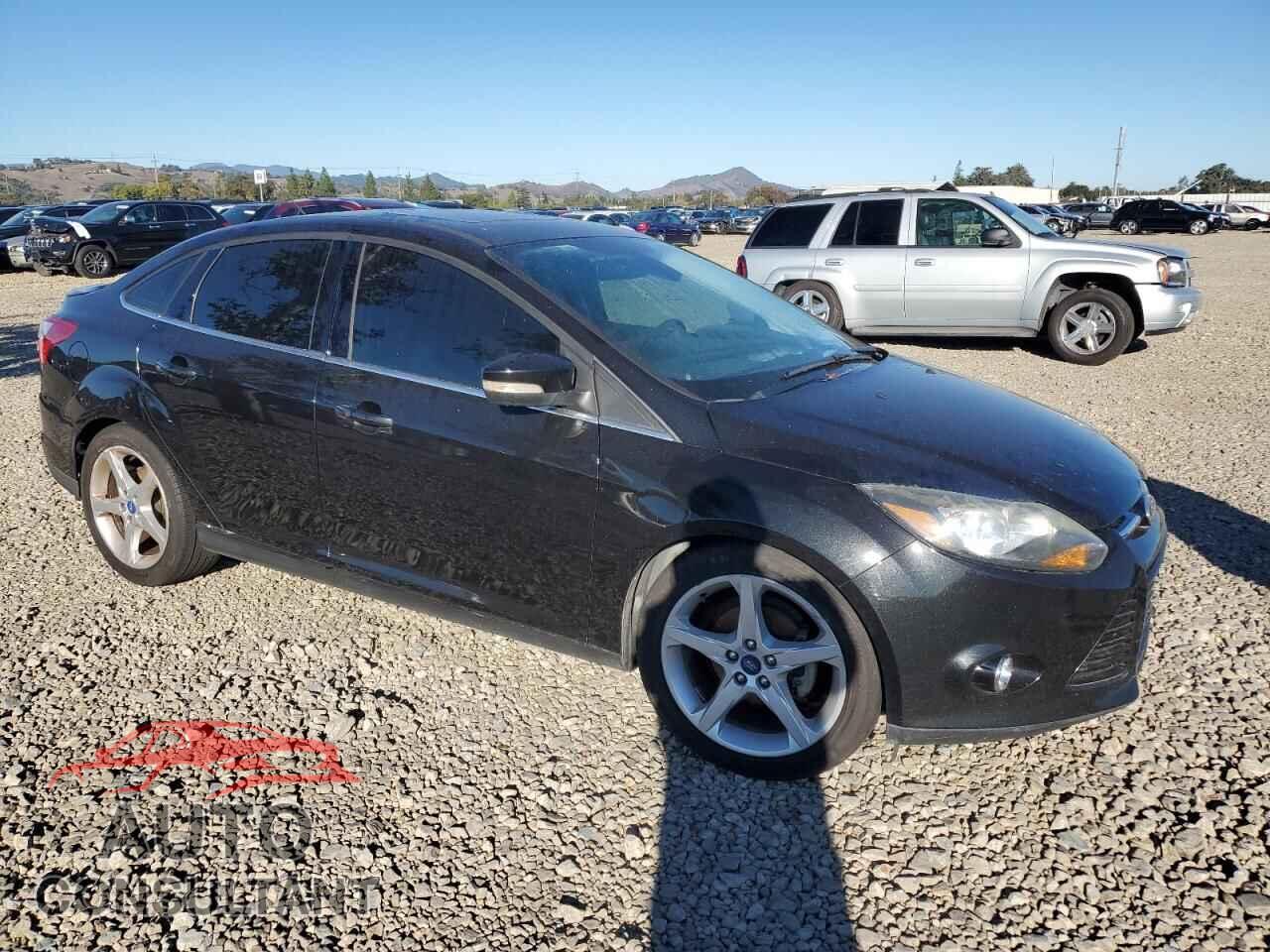 FORD FOCUS 2012 - 1FAHP3J24CL105164