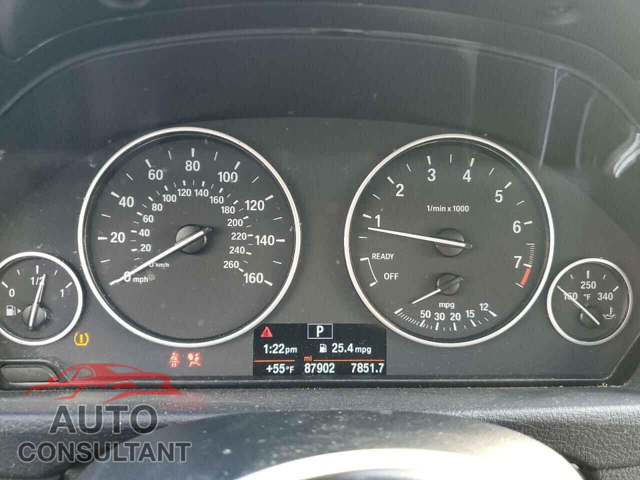 BMW 3 SERIES 2016 - WBA8E5G52GNU20601