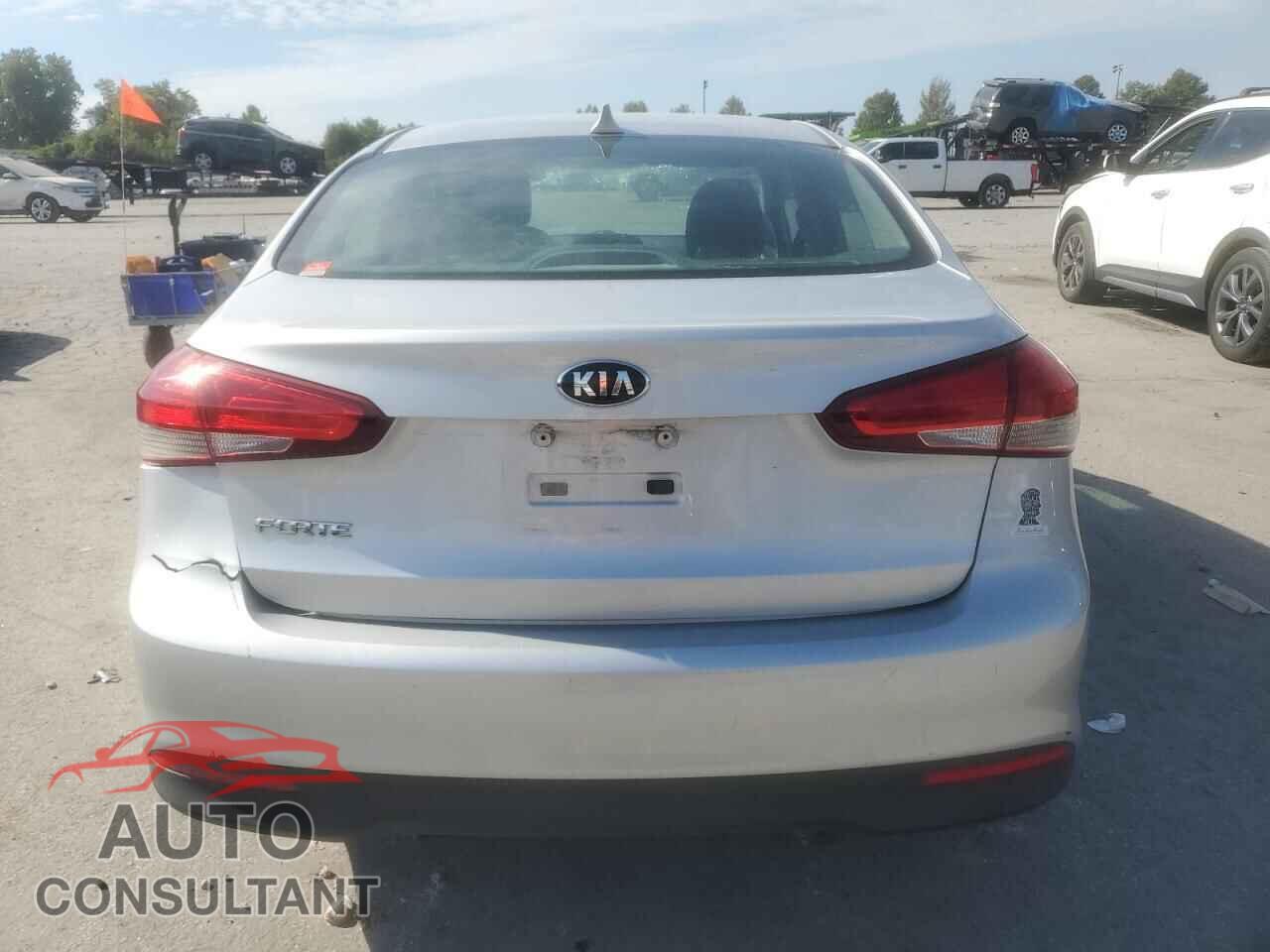 KIA FORTE 2017 - 3KPFK4A79HE013615