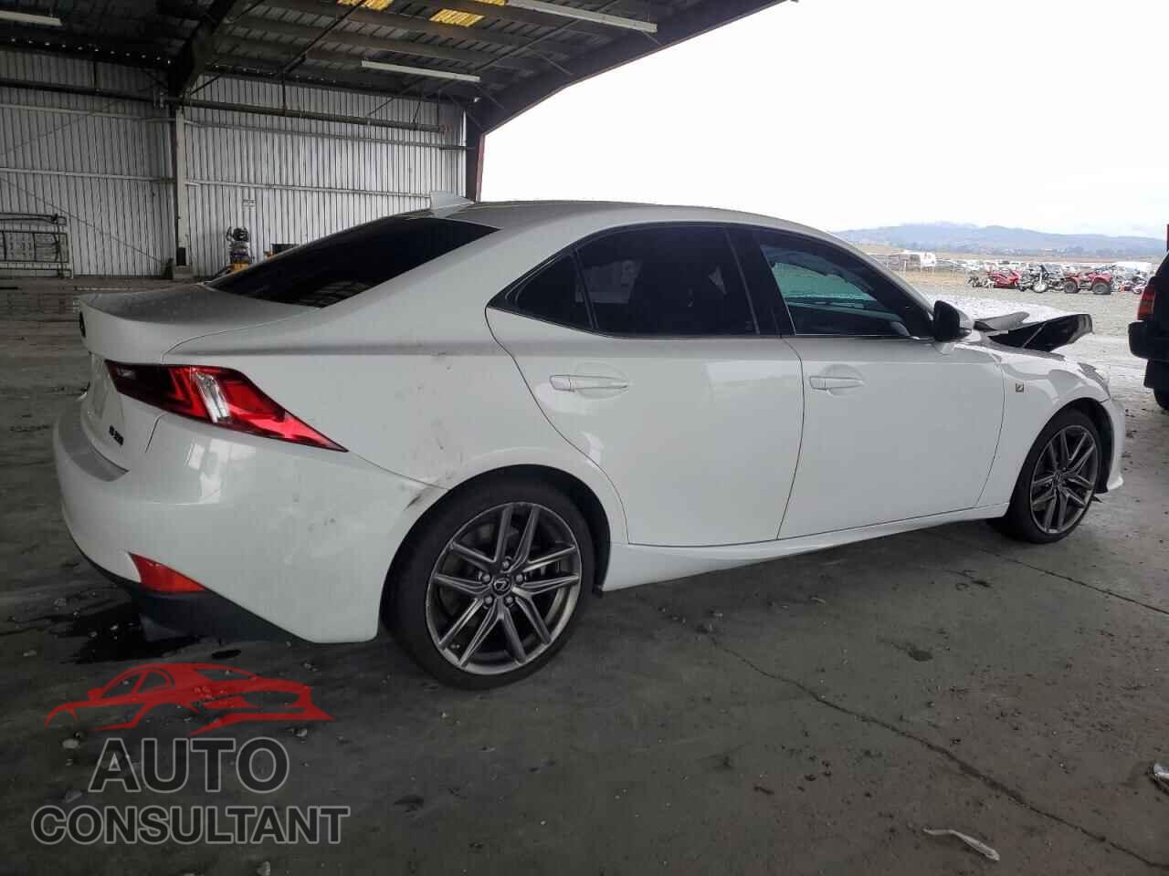 LEXUS IS 2014 - JTHBE1D21E5009908