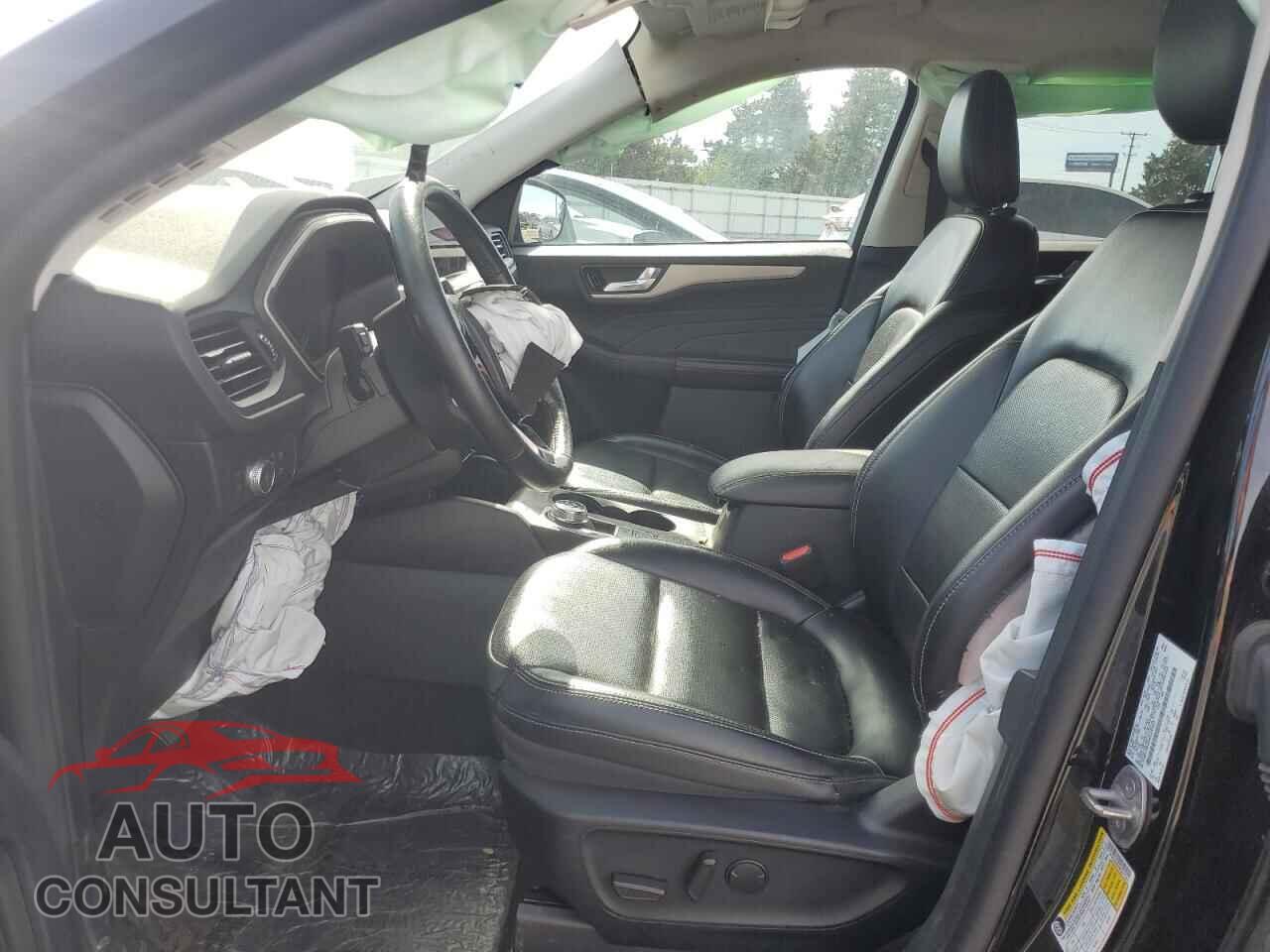 FORD ESCAPE 2021 - 1FMCU9H64MUA57357