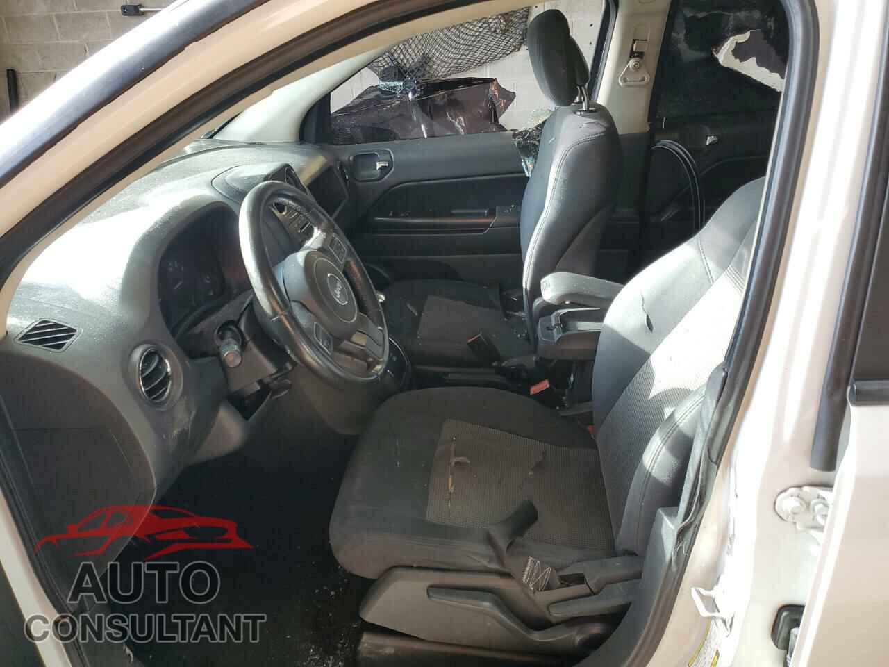 JEEP COMPASS 2011 - 1J4NF1FB5BD164305