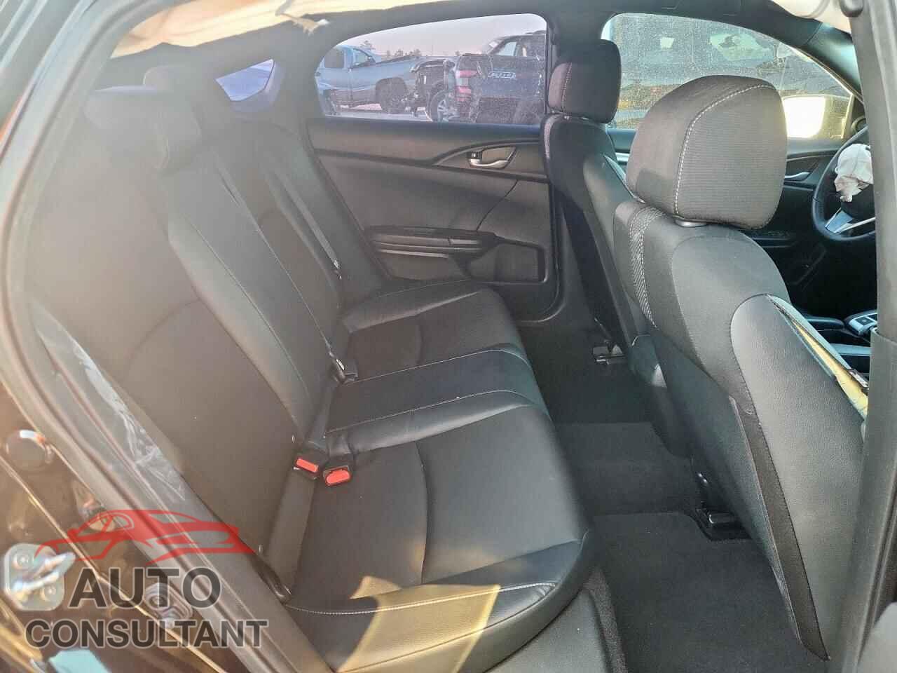 HONDA CIVIC 2019 - 2HGFC2F81KH567327
