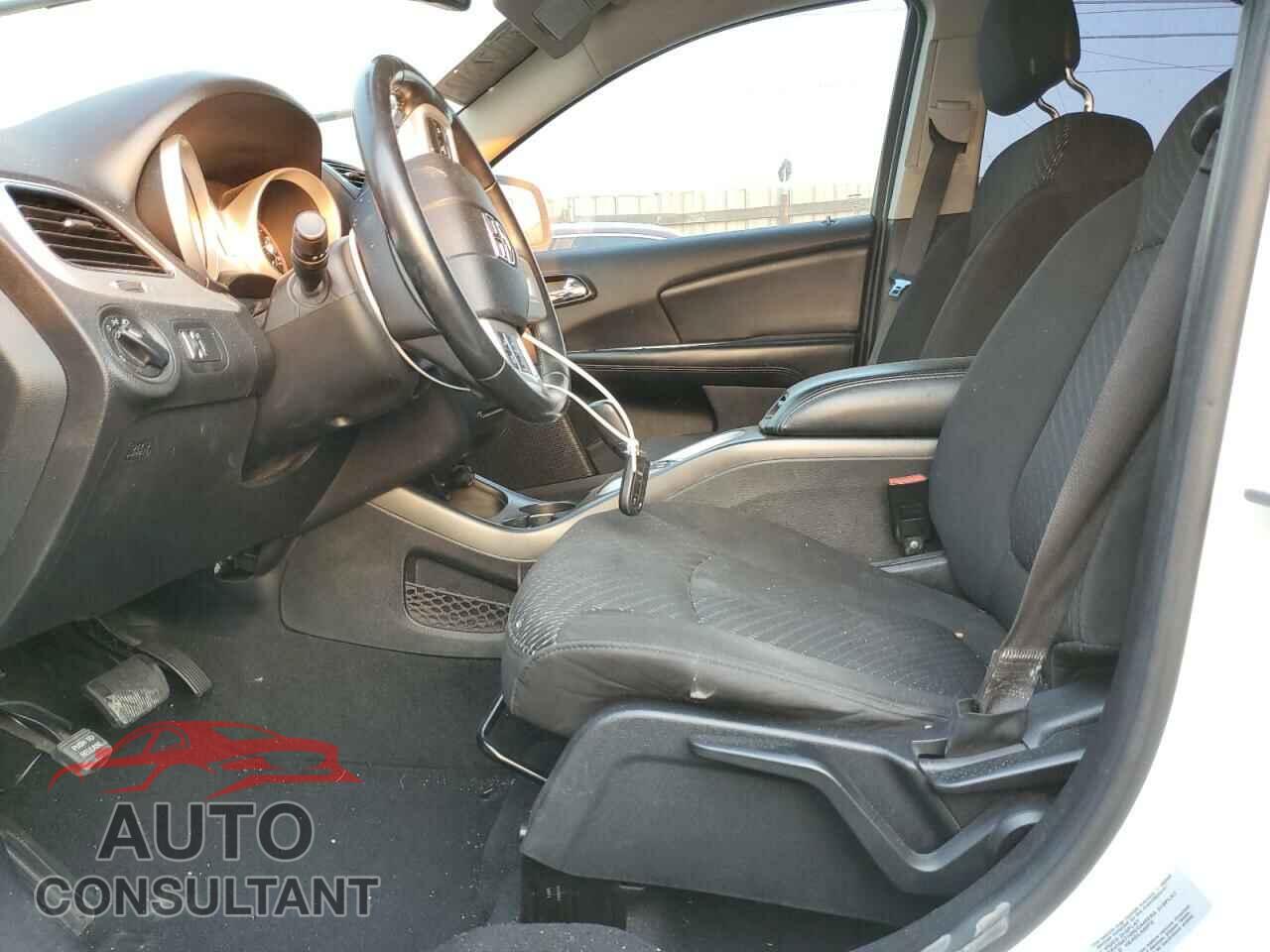 DODGE JOURNEY 2015 - 3C4PDCAB2FT699874