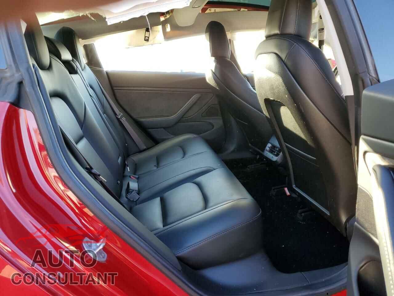 TESLA MODEL 3 2018 - 5YJ3E1EAXJF047285