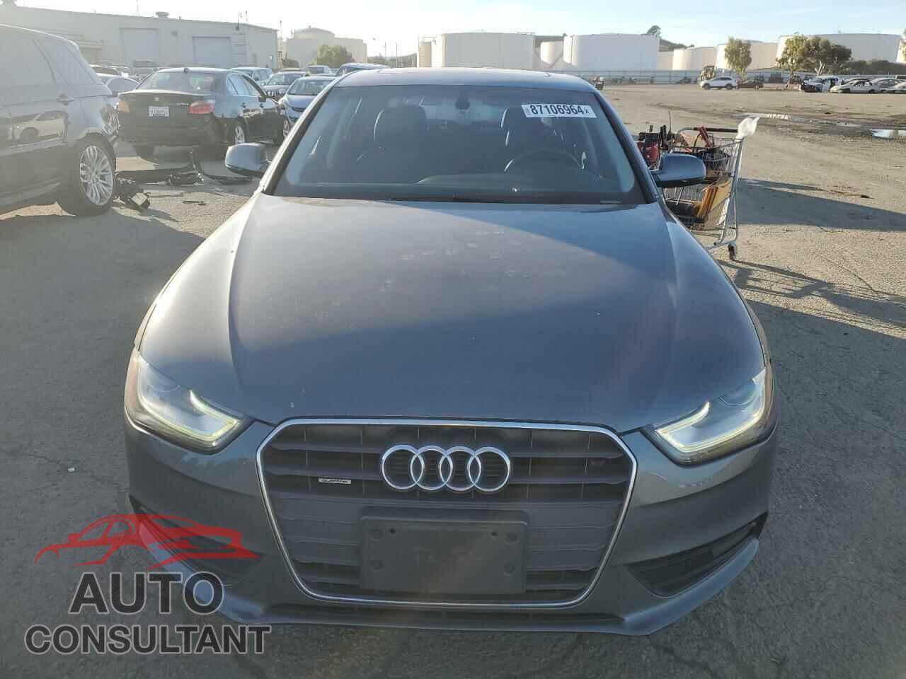 AUDI A4 2013 - WAUFFAFL6DN011400