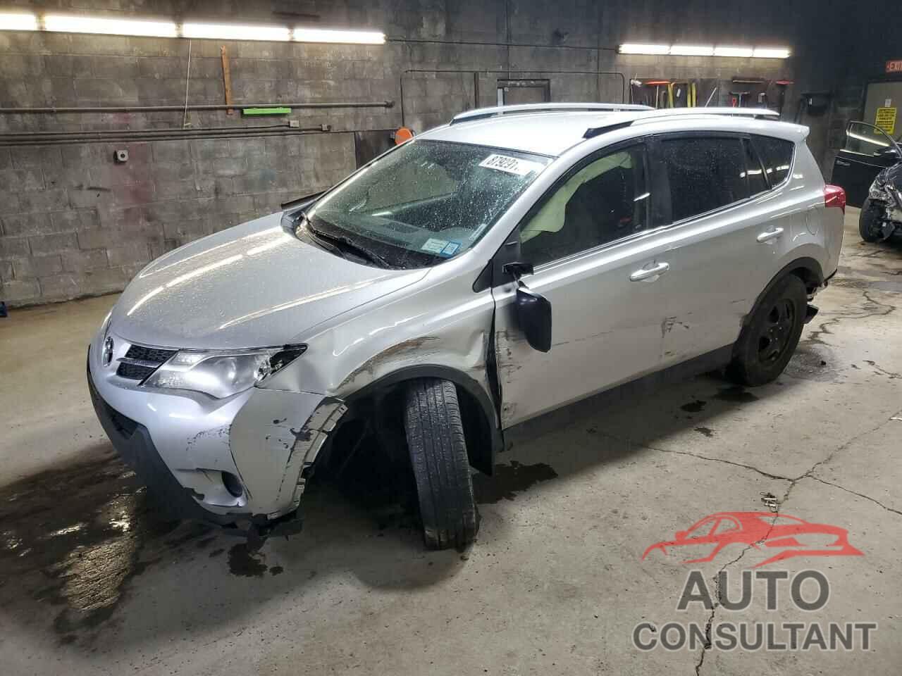 TOYOTA RAV4 2015 - JTMBFREV2FJ050465