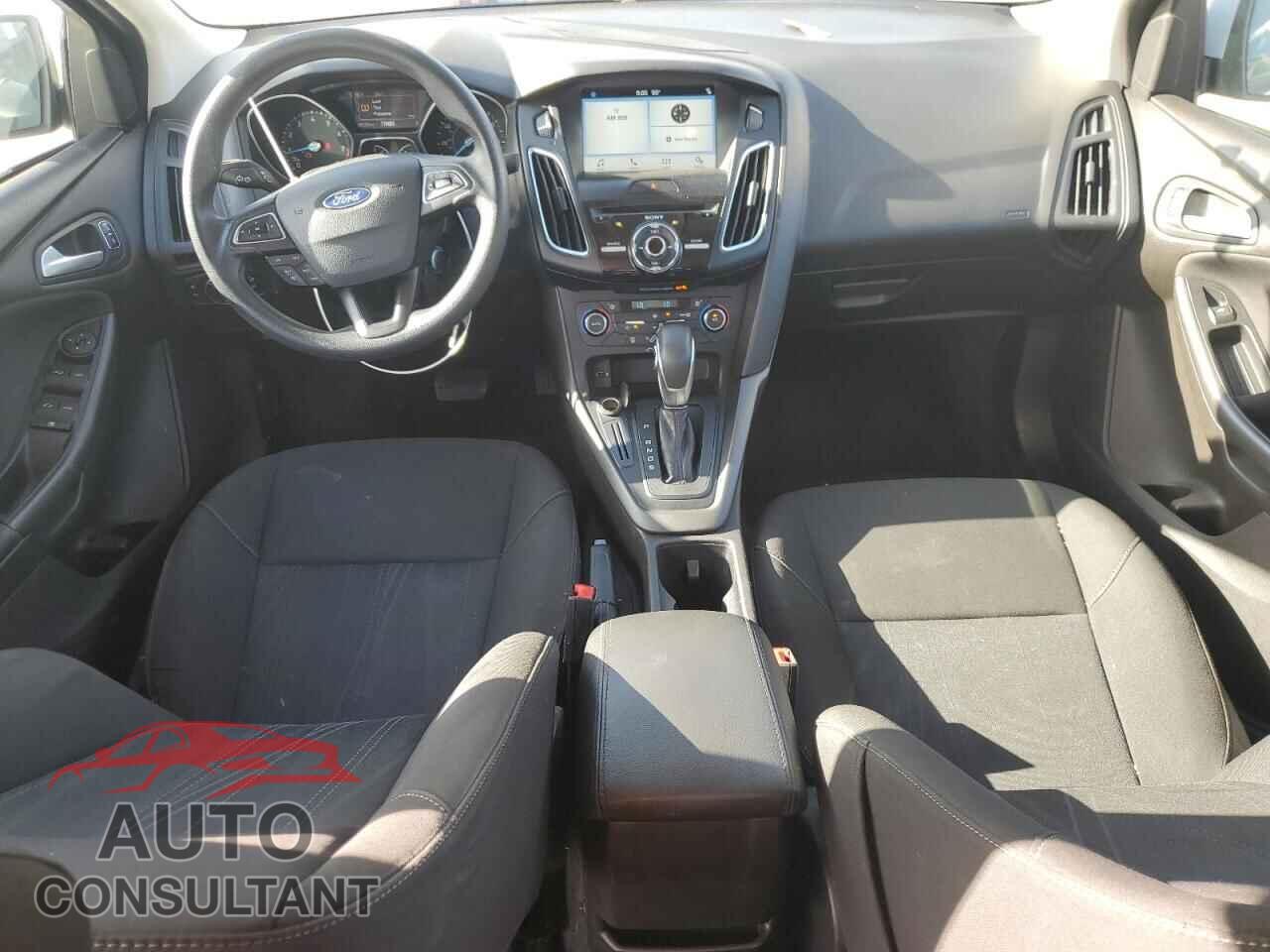 FORD FOCUS 2017 - 1FADP3H26HL272184