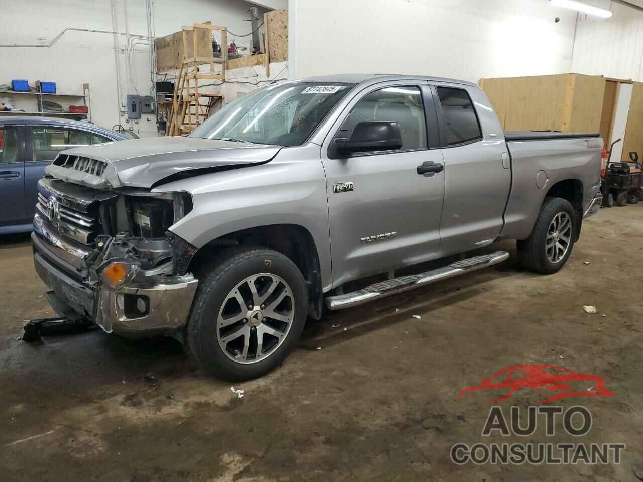 TOYOTA TUNDRA 2017 - 5TFUW5F1XHX667268