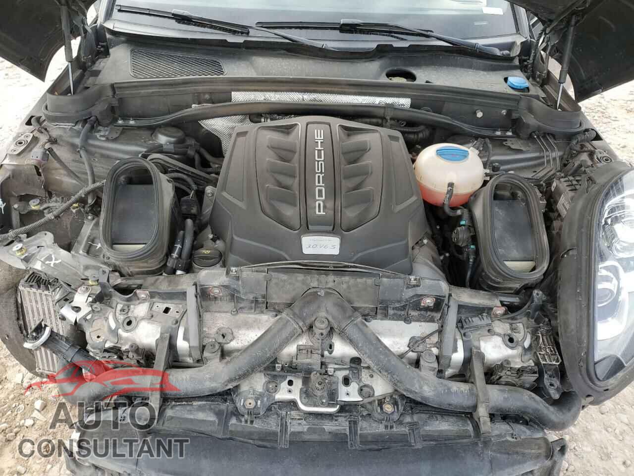 PORSCHE MACAN 2018 - WP1AB2A58JLB33737