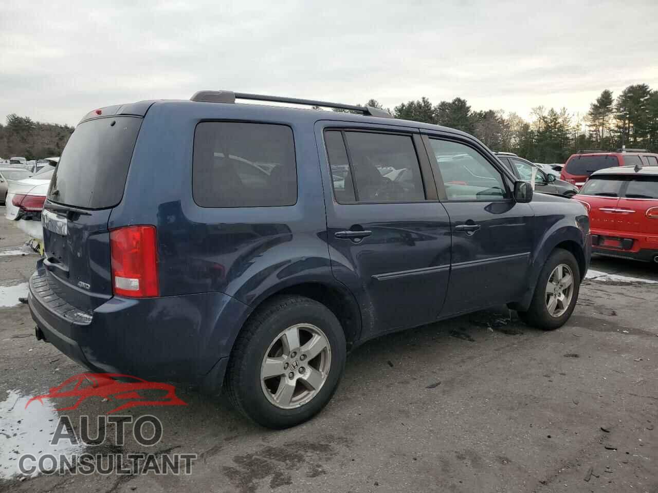 HONDA PILOT 2011 - 5FNYF4H4XBB041921
