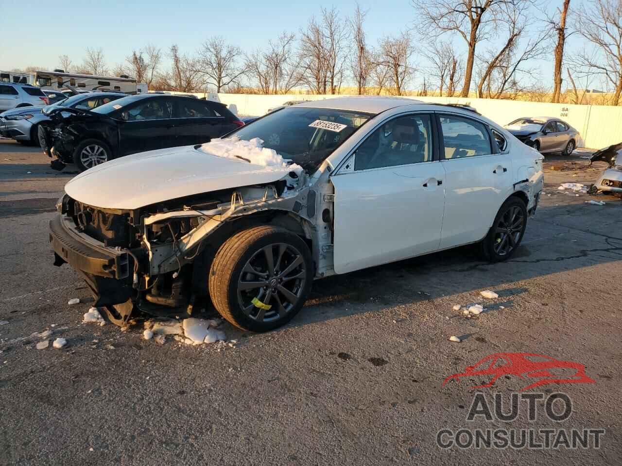 NISSAN ALTIMA 2018 - 1N4AL3AP0JC470348