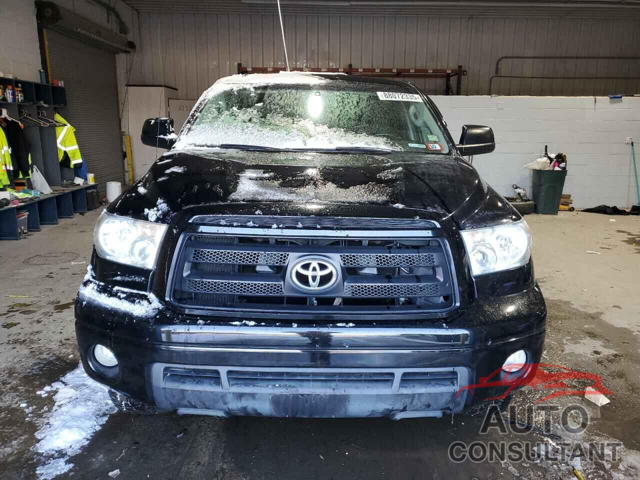 TOYOTA TUNDRA 2010 - 5TFUY5F16AX100989
