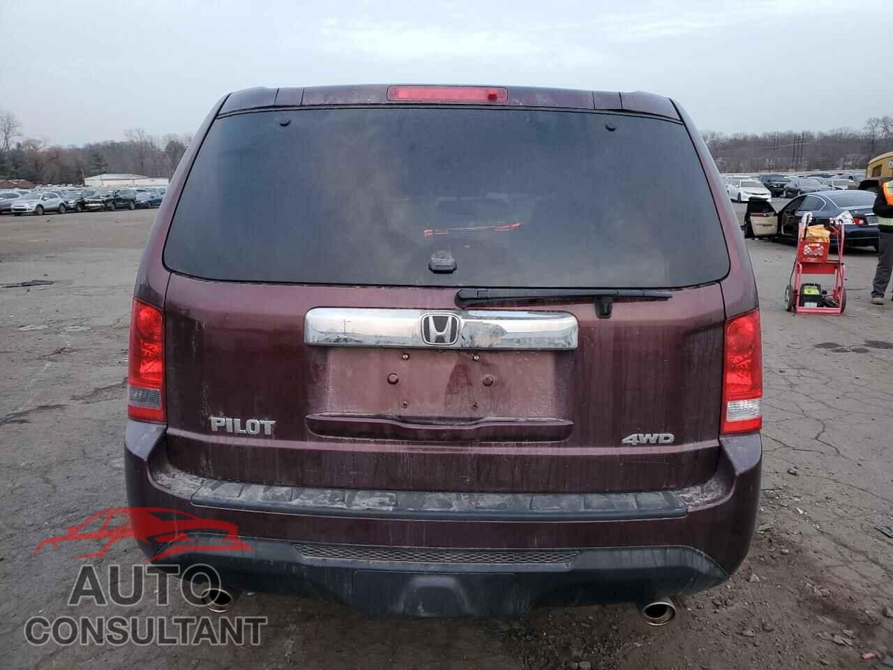 HONDA PILOT 2013 - 5FNYF4H51DB019334