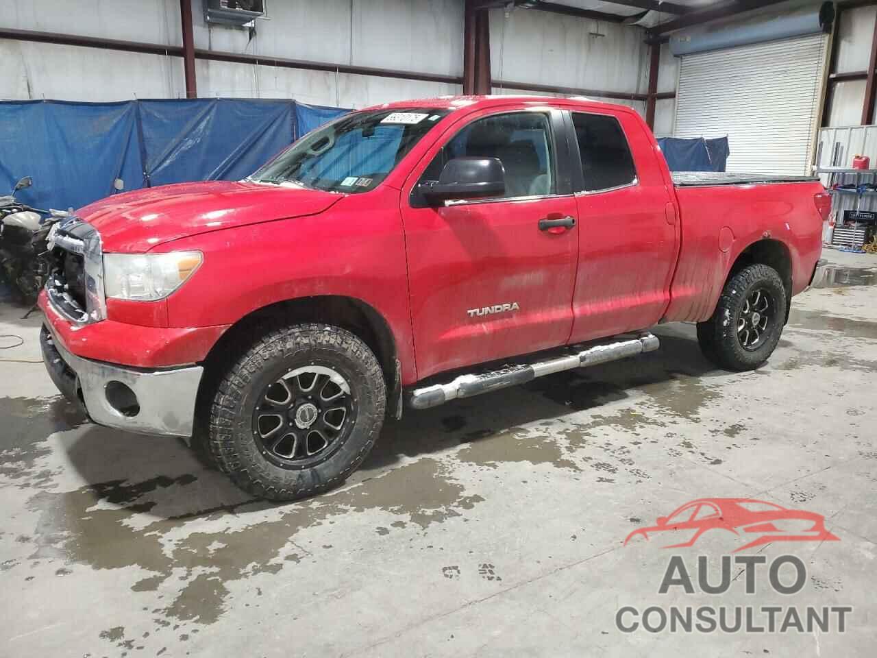 TOYOTA TUNDRA 2013 - 5TFUM5F19DX043705