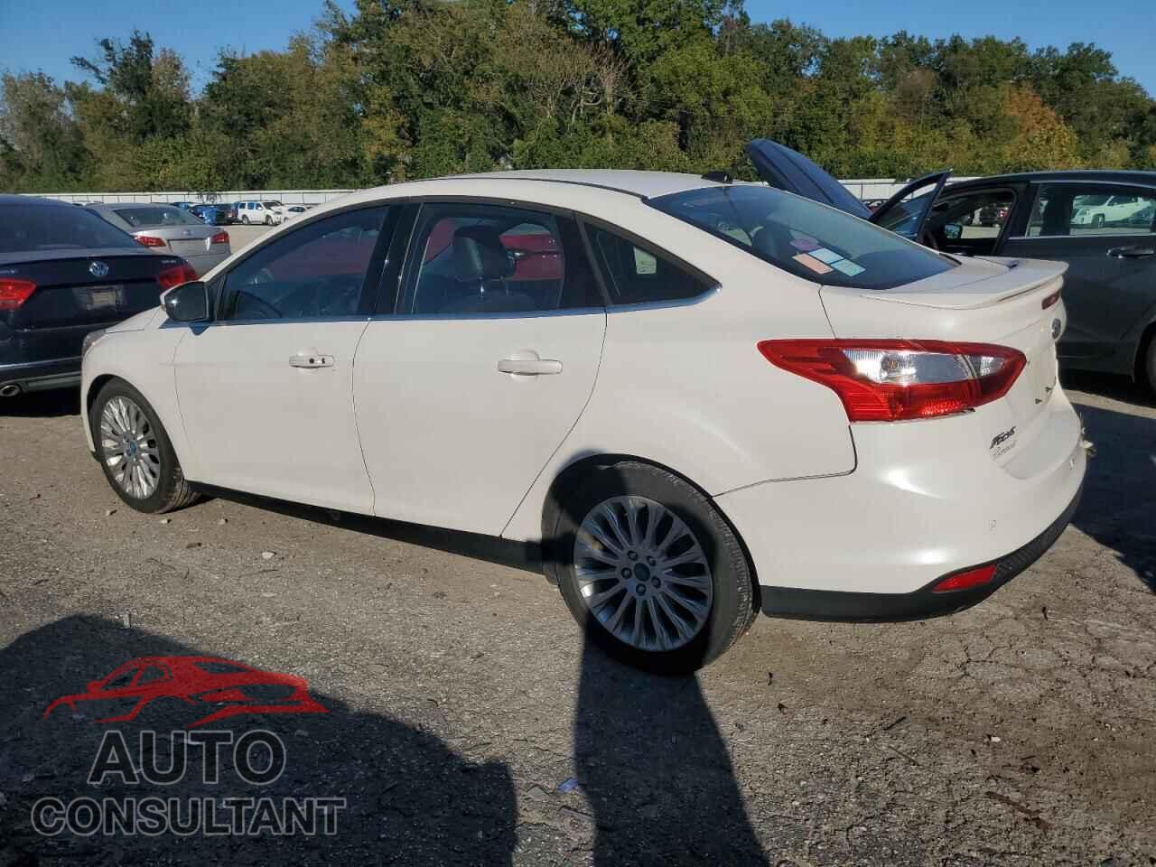 FORD FOCUS 2012 - 1FAHP3J22CL195012