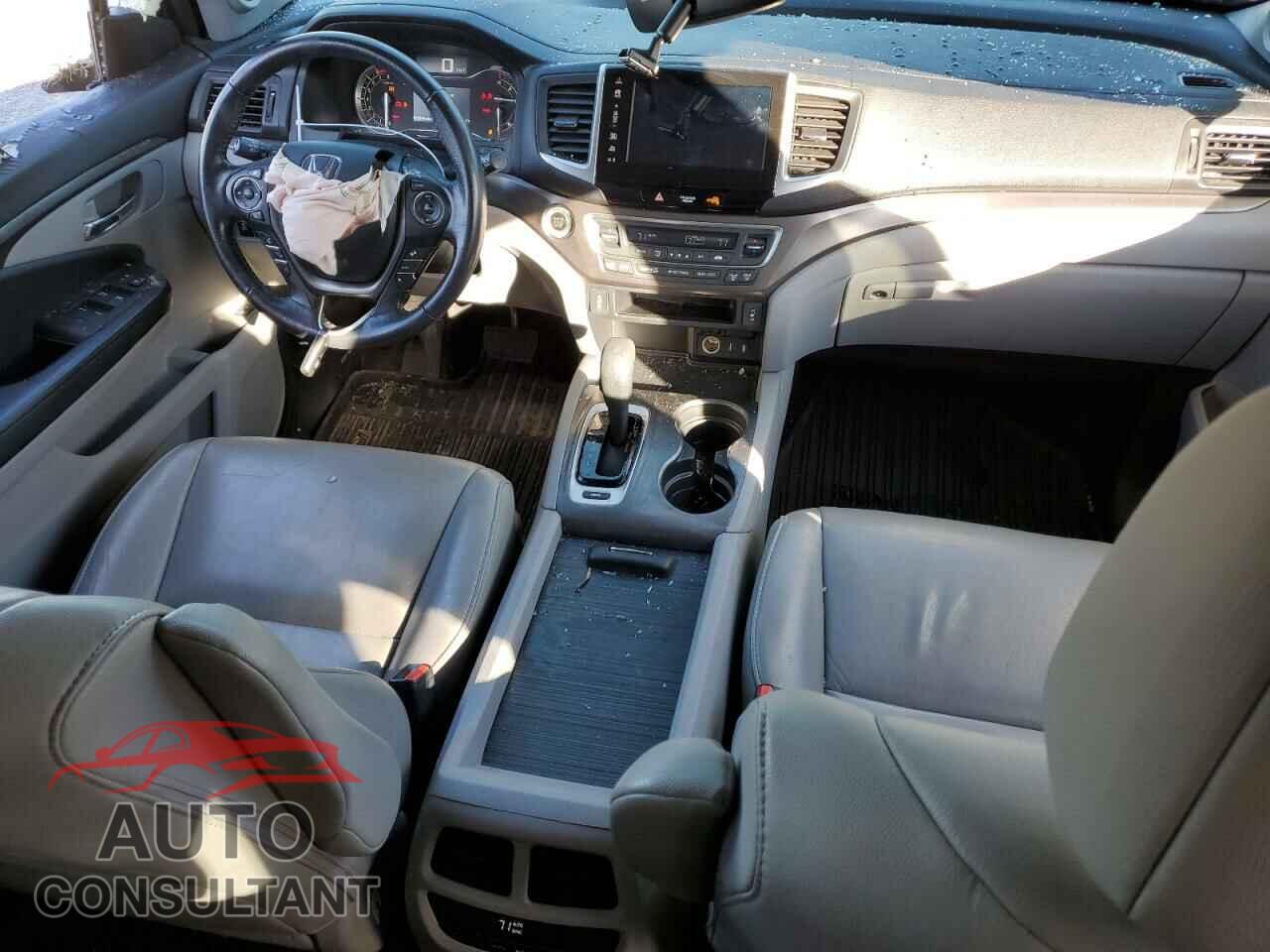 HONDA PILOT 2017 - 5FNYF5H50HB044298