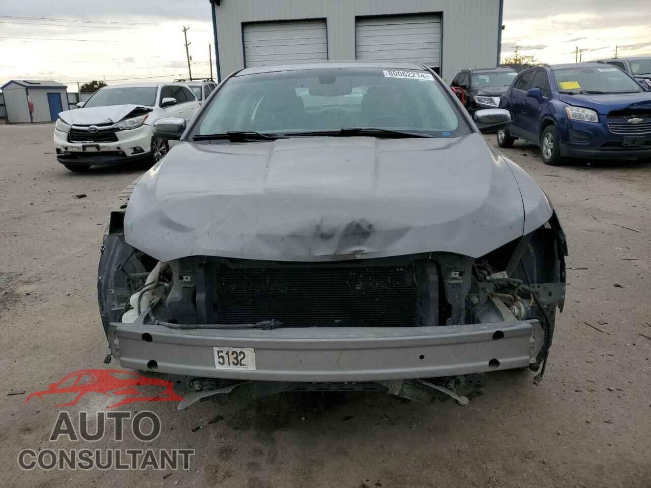 FORD TAURUS 2011 - 1FAHP2FW6BG181997