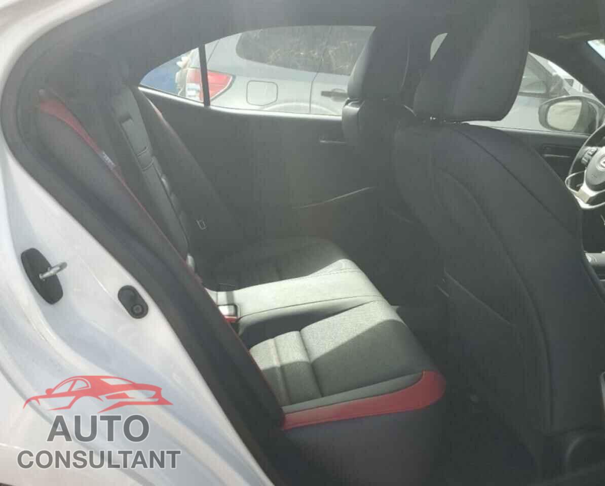 LEXUS IS 2019 - JTHBA1D25K5098793