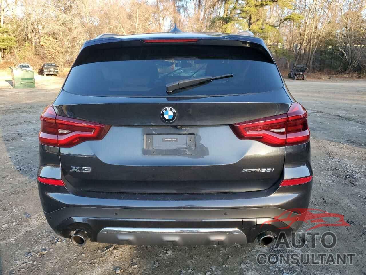 BMW X3 2018 - 5UXTR9C54JLD68469