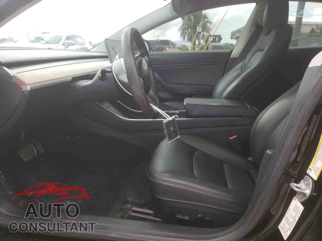 TESLA MODEL 3 2018 - 5YJ3E1EB2JF093993