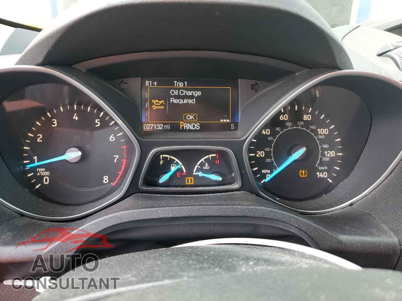 FORD ESCAPE 2017 - 1FMCU0F78HUB98901