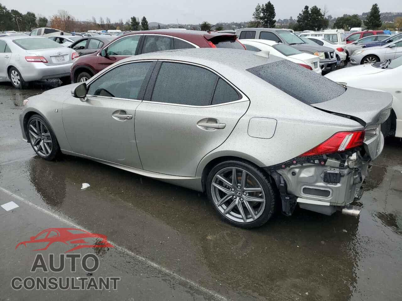 LEXUS IS 2015 - JTHBE1D26F5015639