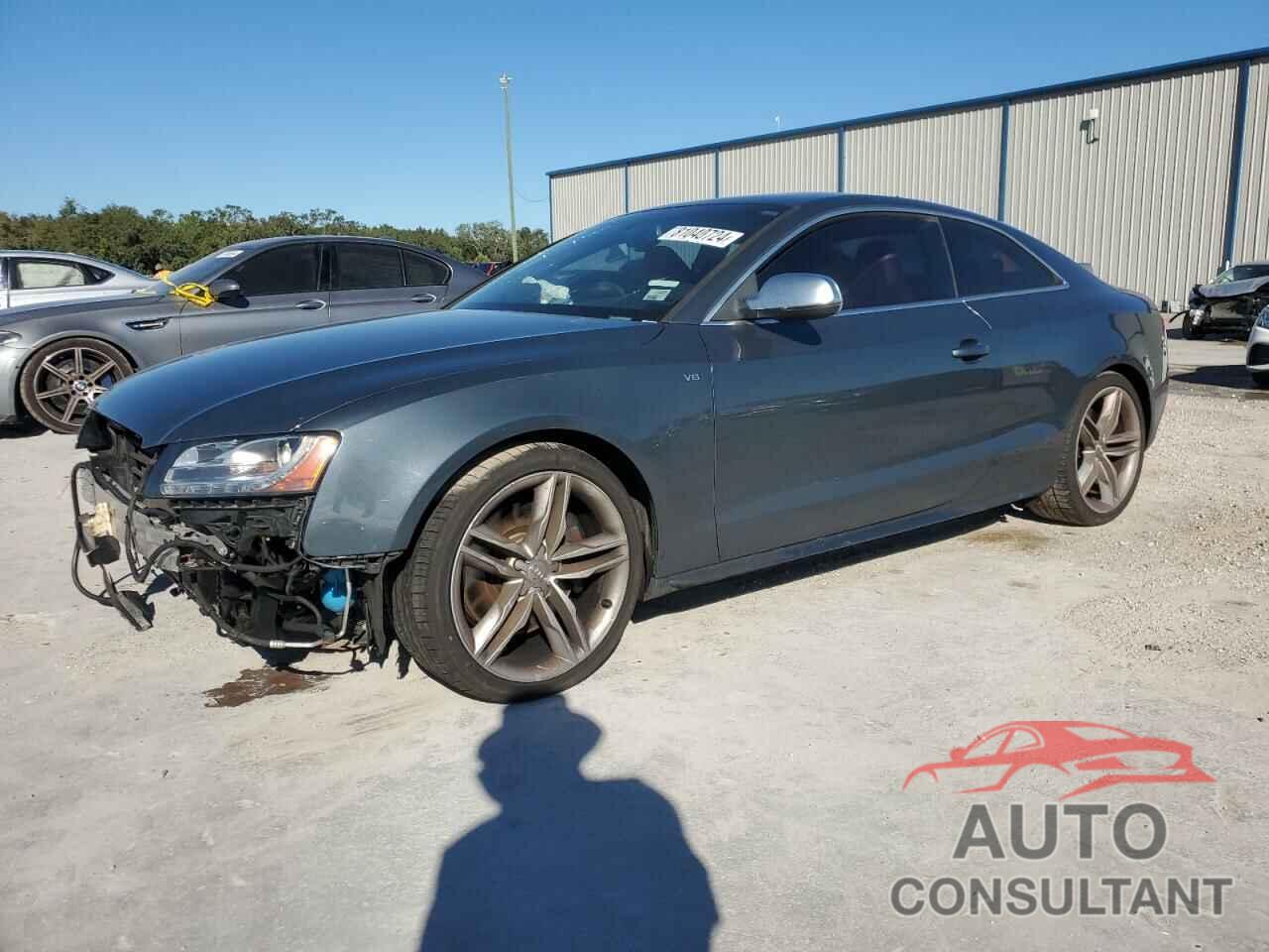 AUDI S5/RS5 2010 - WAUVVAFR8AA010058