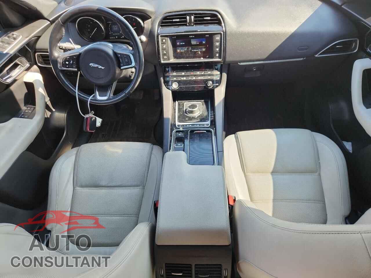 JAGUAR F-PACE 2018 - SADCK2EV6JA246199