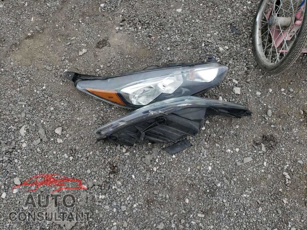 FORD FIESTA 2017 - 3FADP4EJ5HM167703