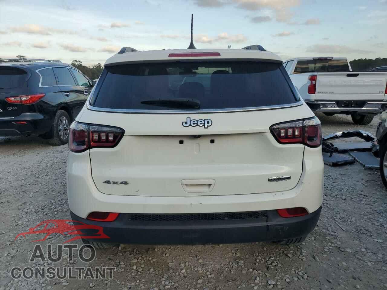 JEEP COMPASS 2019 - 3C4NJDBB7KT695415