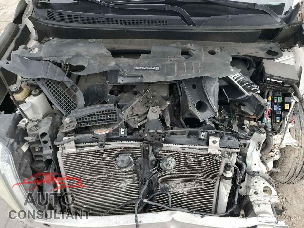 NISSAN PATHFINDER 2013 - 5N1AR2MM1DC689419