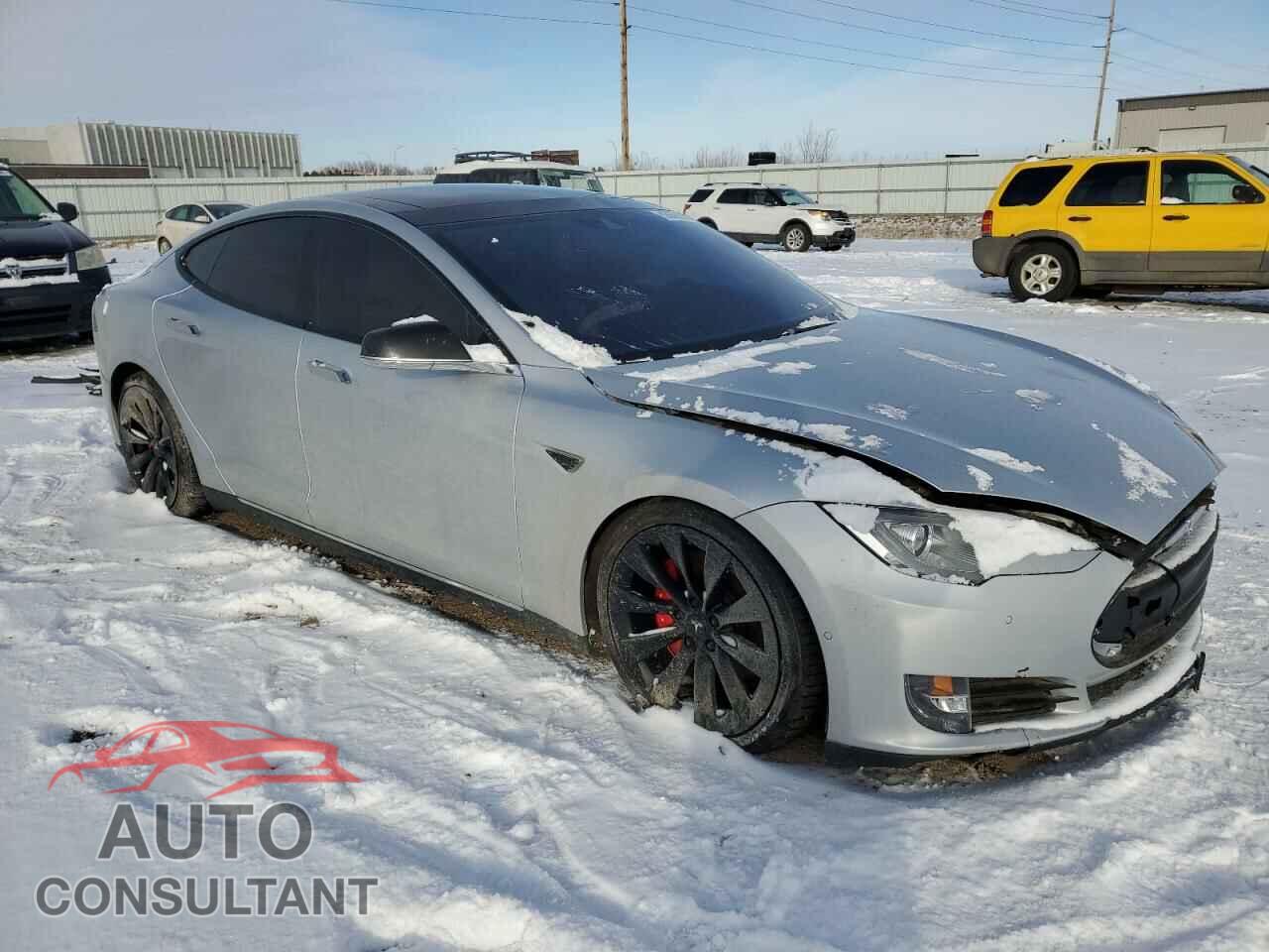TESLA MODEL S 2015 - 5YJSA1E4XFF111737