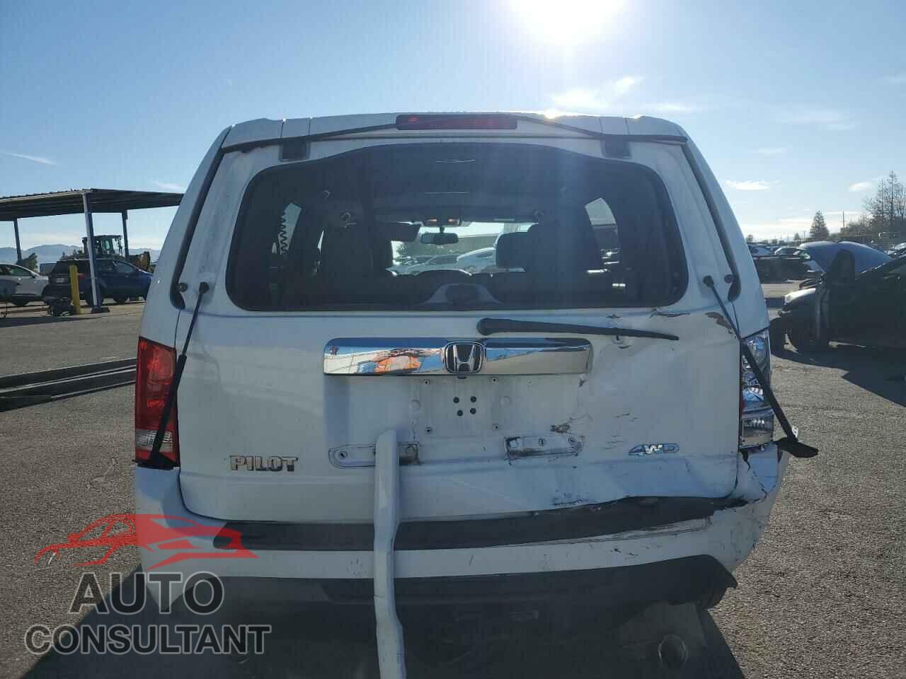 HONDA PILOT 2015 - 5FNYF4H73FB071908