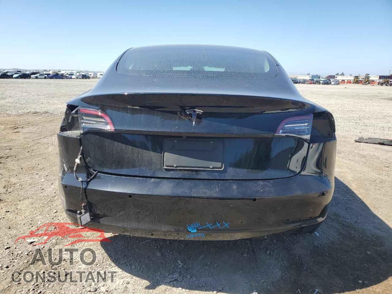 TESLA MODEL 3 2021 - 5YJ3E1EA8MF870656