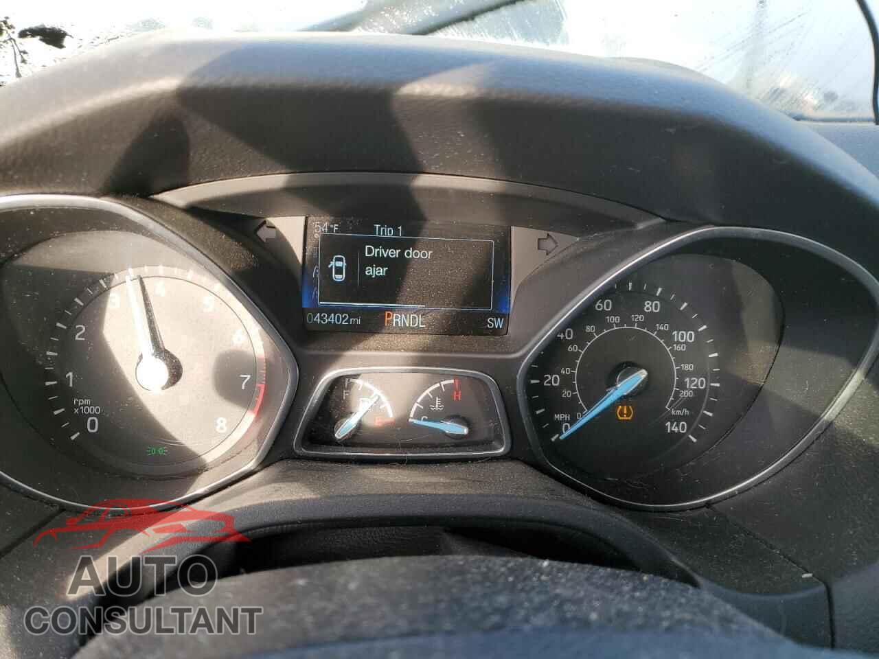 FORD FOCUS 2015 - 1FADP3F24FL220343