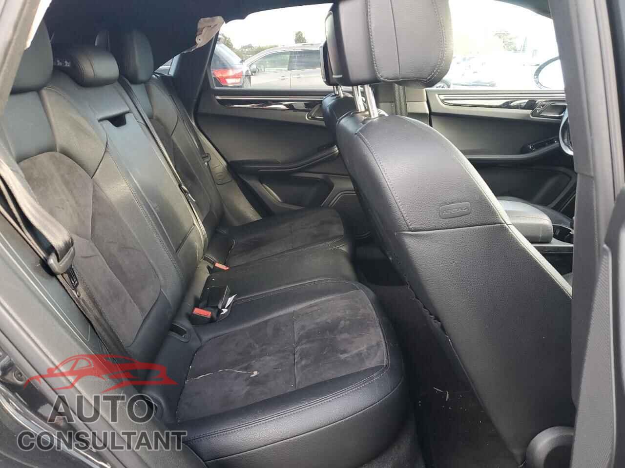 PORSCHE MACAN 2017 - WP1AA2A59HLB07757