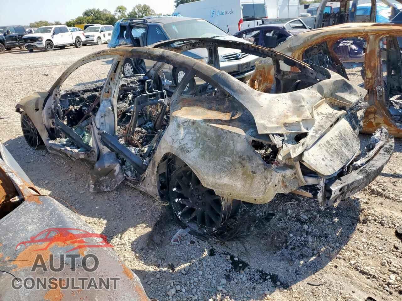 TESLA MODEL 3 2024 - 5YJ3E1EA1RF862020