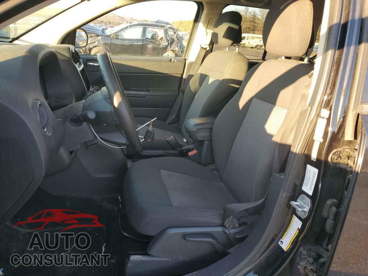 JEEP COMPASS 2010 - 1J4NT4FB0AD589844